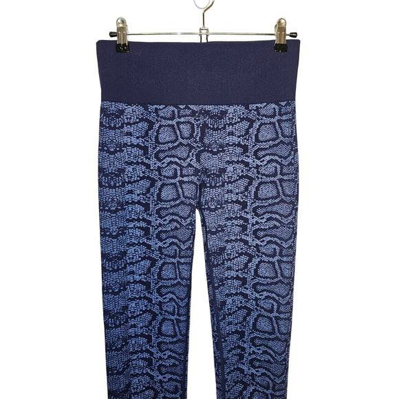 Ryka Blue Snake Print Stretch Seamless Inseam 30" Running Gym Legging size Large - Picture 2 of 9